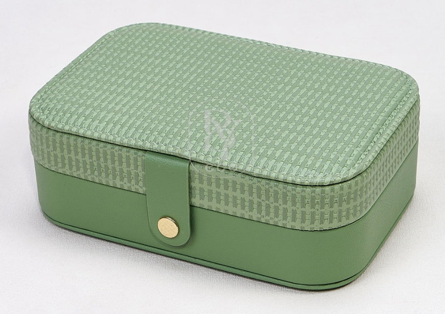 Magnetic Jewelry Boxes vs. Standard Jewelry Boxes: Which Is More Popular?
