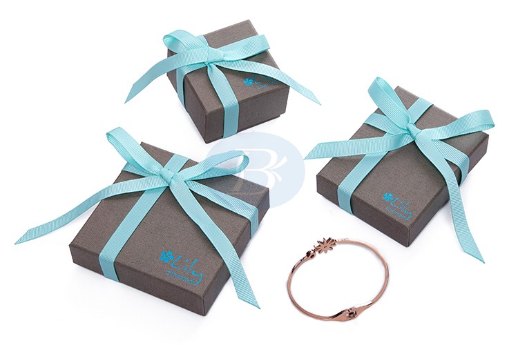 custom jewelry boxes