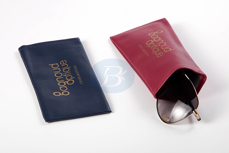 The customized leather pouch
