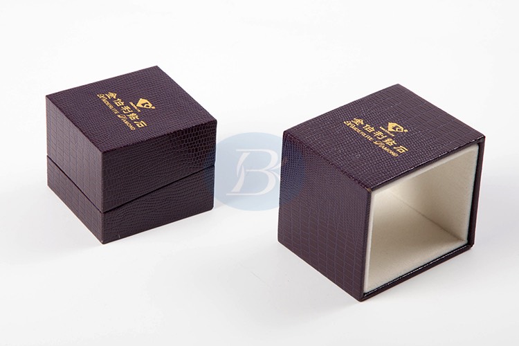 custom plastic jewelry box