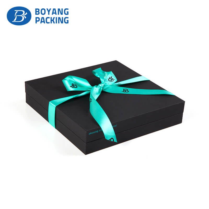 Custom beautiful china jewelry box with silk ribbon manufacturers