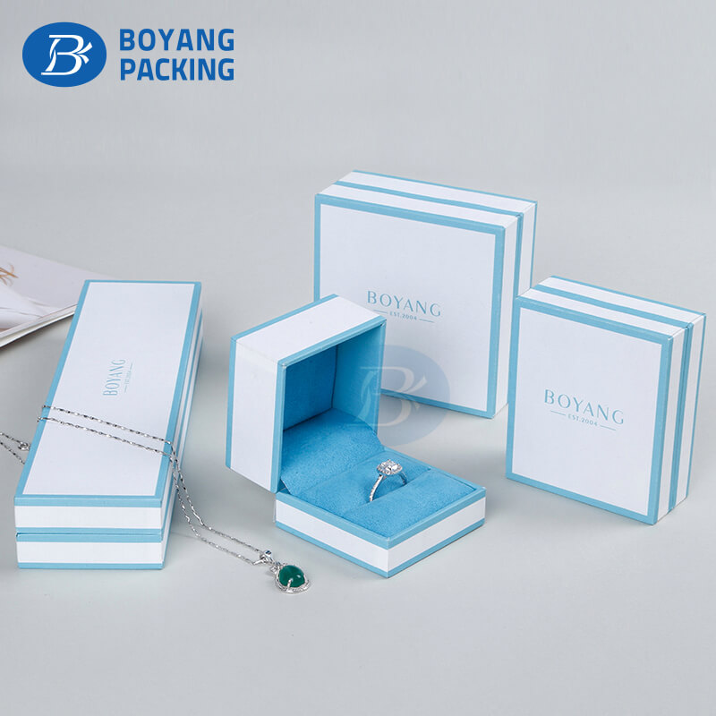 Velvet jewelry boxes wholesale, jewellery box manufacturers