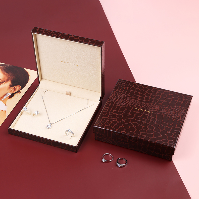 Custom Logo Luxury Jewelry Storage Small Unique Wedding Necklace Packaging Jewelry Gift Box
