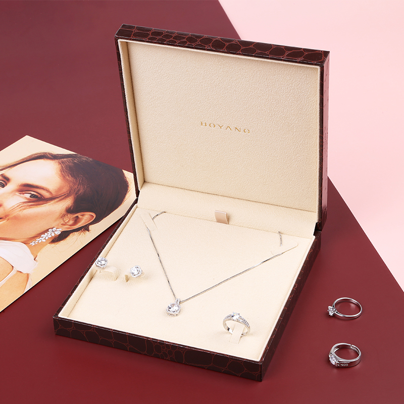 Custom Logo Luxury Jewelry Storage Small Unique Wedding Necklace Packaging Jewelry Gift Box