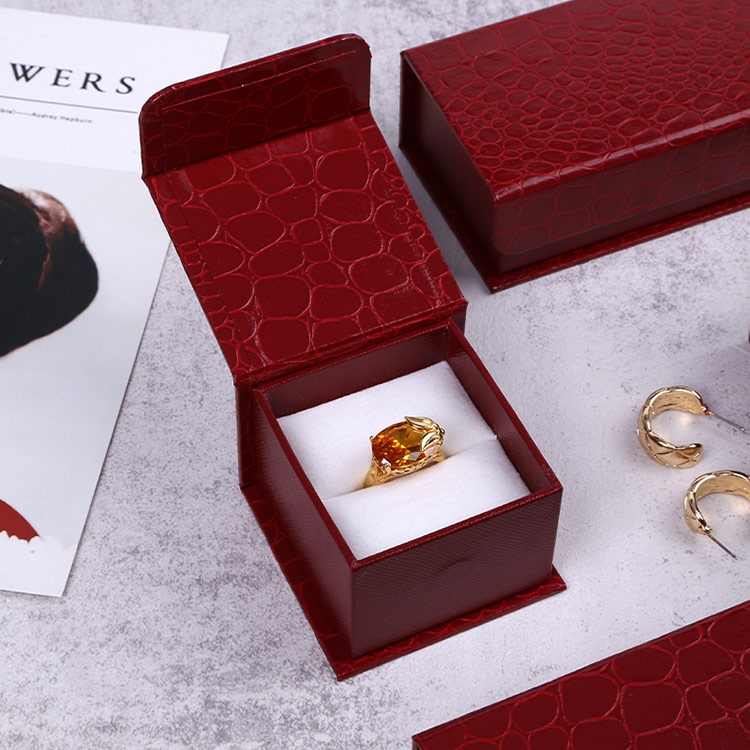 Custom Logo Luxury Jewelry Storage Small Unique Wedding Necklace Packaging Ring Gift Box