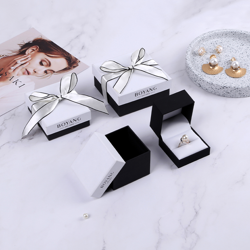 Wholesale Custom Logo Luxury Jewelry Storage Packaging Unique Bracelet Storage Box