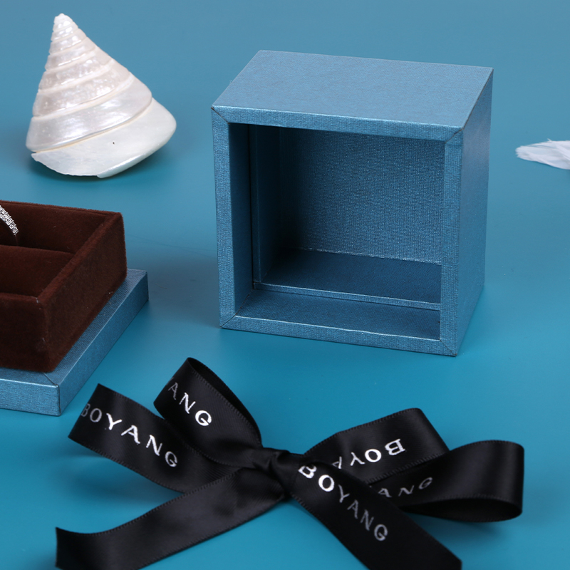 Wholesale Hot Sell Custom Small logo Luxury Printed Display Jewelry Storage Ring Box Packaging