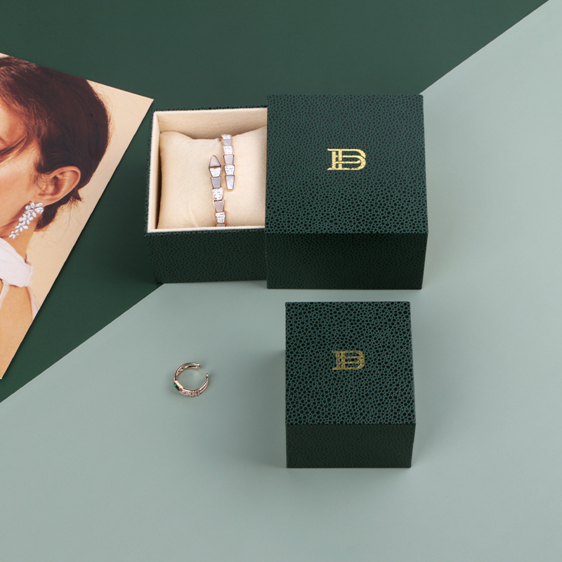 Factory Hot Sale Product Quality Luxury Display Small Paper Custom Engagement Ring Box for Rings Package