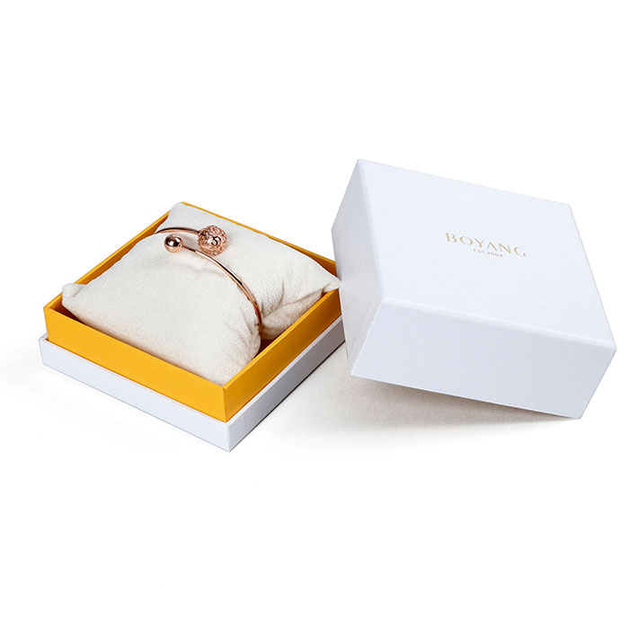 Customized jewelry packaging boxes, jewellery box manufacturers.