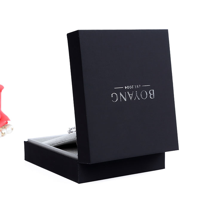 Colorful custom jewelry packaging, jewelry package design.