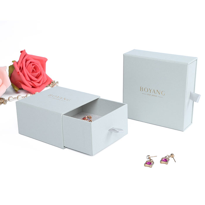 Custom jewelry packaging boxes with your logo