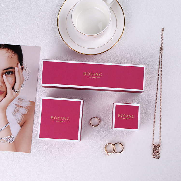 Creative high quality pink packaging custom wedding ring box