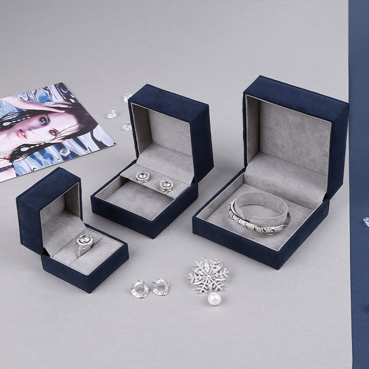 Wholesale custom fancy single ring plastic packaging boxes