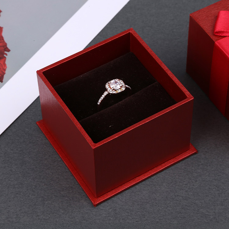 Red wholesale unique engagement ring boxes packaging with rose