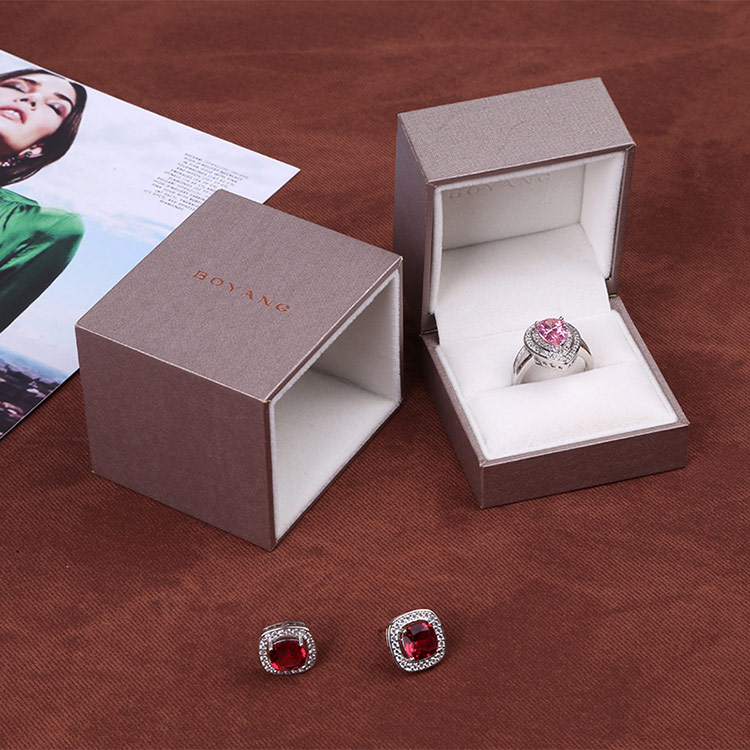 Custom luxury wedding pearl necklace plastic box