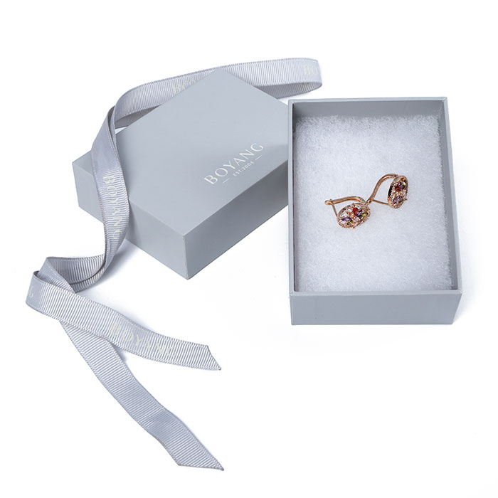 Design different types custom jewelry gift packaging box.