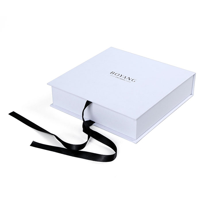 Custom ring box wholesale, paper jewelry boxes wholesale.