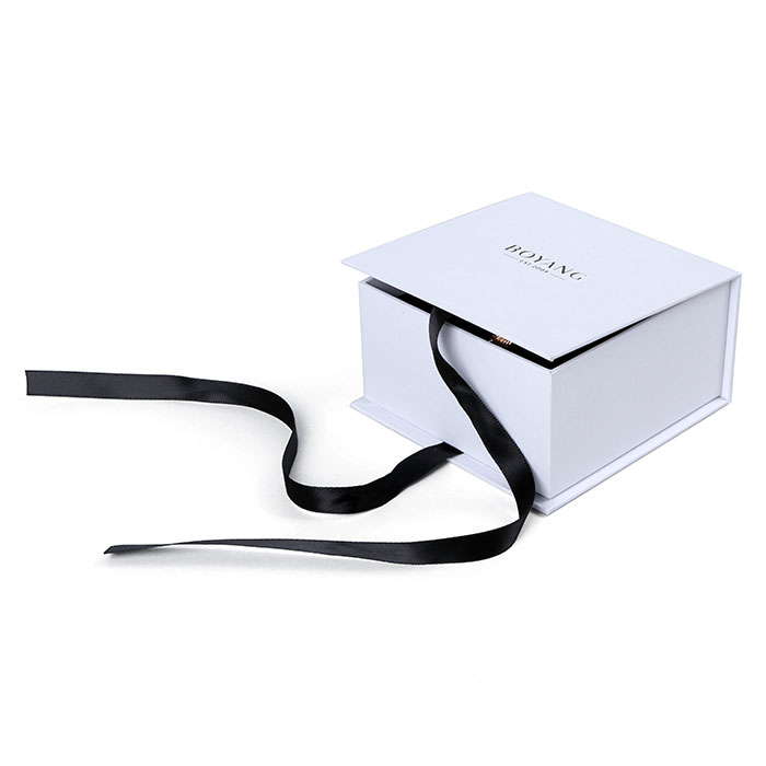 Custom ring box wholesale, paper jewelry boxes wholesale.