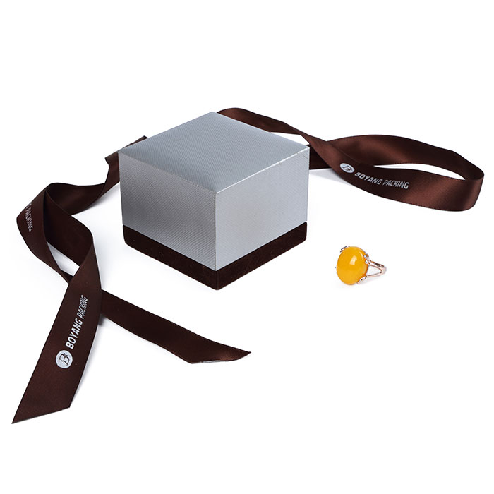 Custom luxury jewellery packaging wholesale, custom upscale jewelry boxes