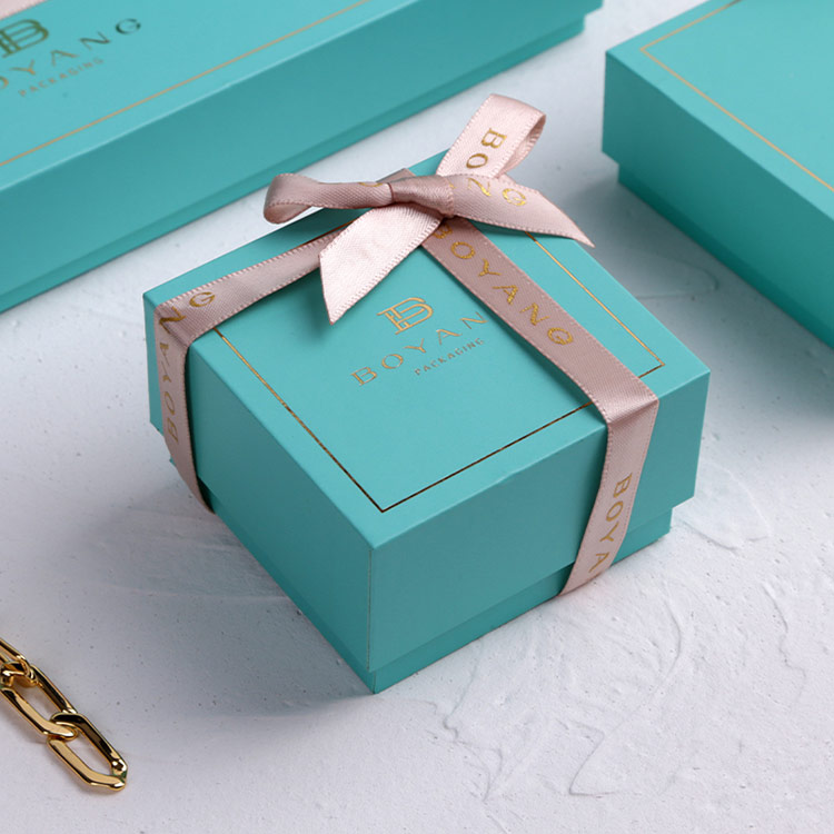 Holiday fancy custom logo necklace gift box with ribbon