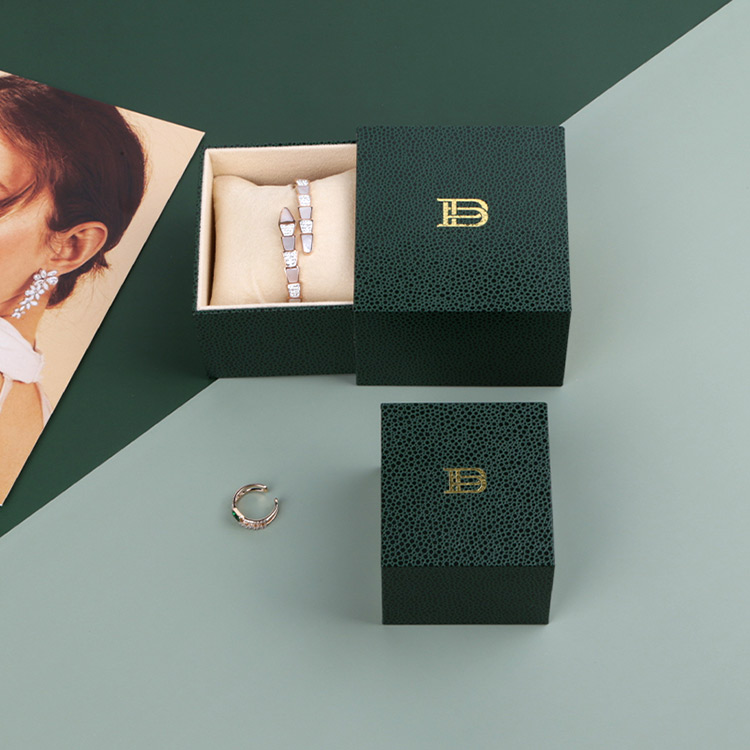 China manufacturers green sliding drawer bracelet paper packaging box with logo custom