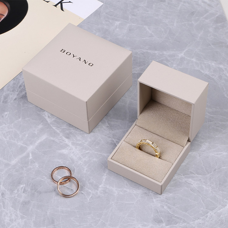 Arrived on time wholesale elegant plastic earring box