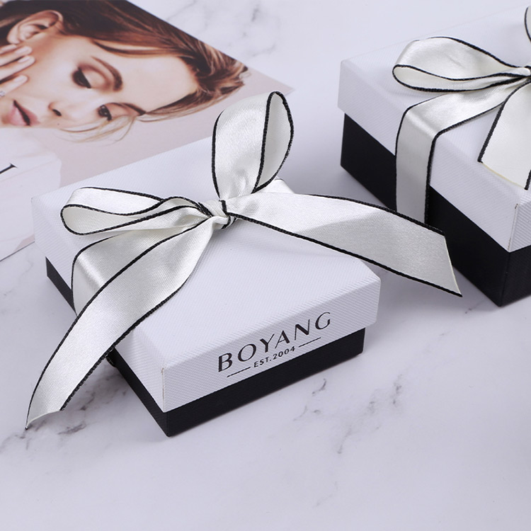 Wholesale new arrival custon logo bracelet jewelry gift box with ribbon