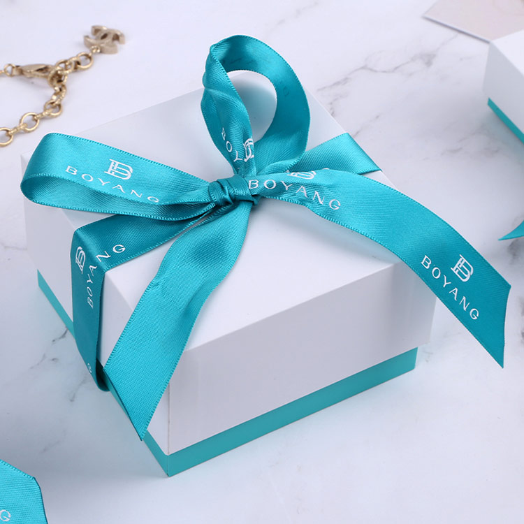 High quality square custom necklace gift paper box packaging with ribbon