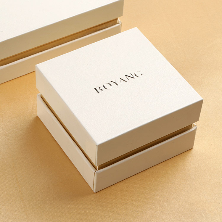 High quality eco luxury velvet custom wooden necklace gift box packaging