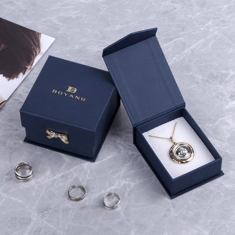 Pop book style luxury magnetic engagement wedding custom ring gift box