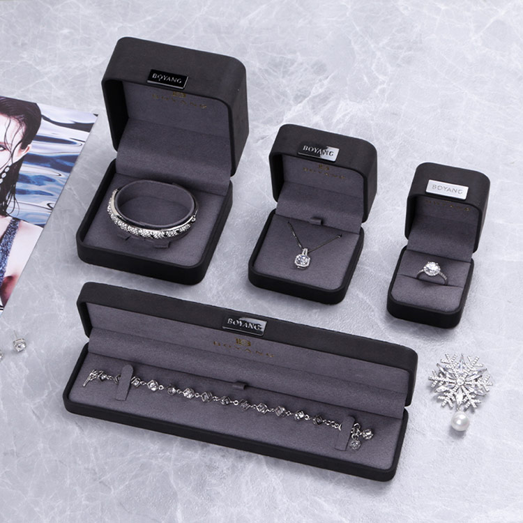 Popular new product black custom engagement ring jewelry box with label