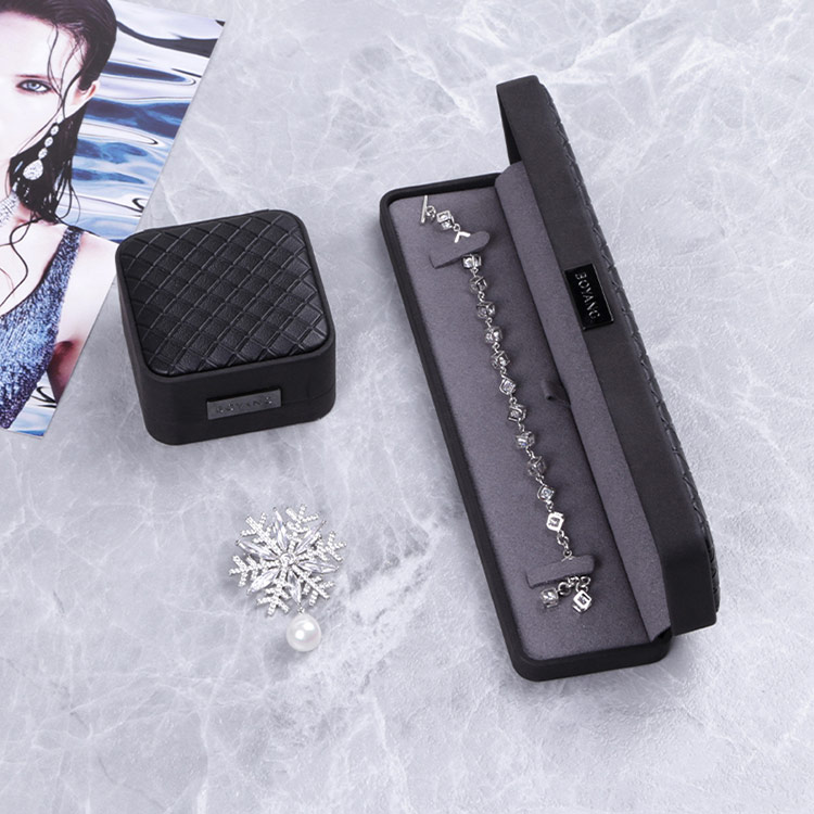 Chinese manufacturers valentine's day hot selling custom bracelet box packaging