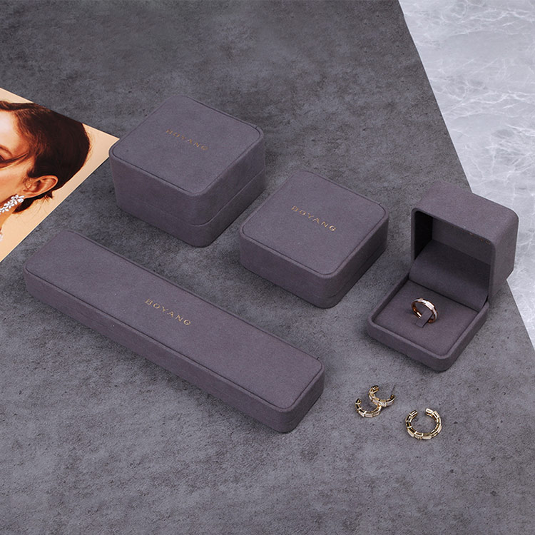 Romantic wedding custom unique engagement ring boxes with logo
