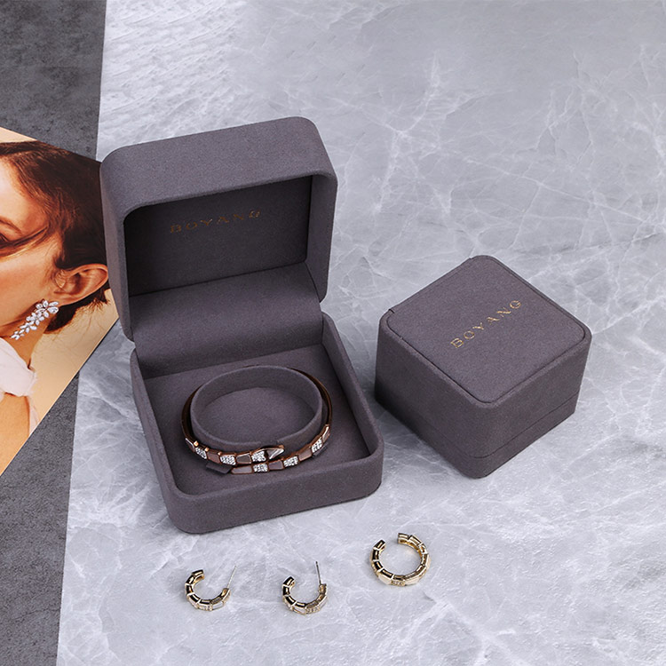 Hot selling empty best velvet luxury custom necklace gift box