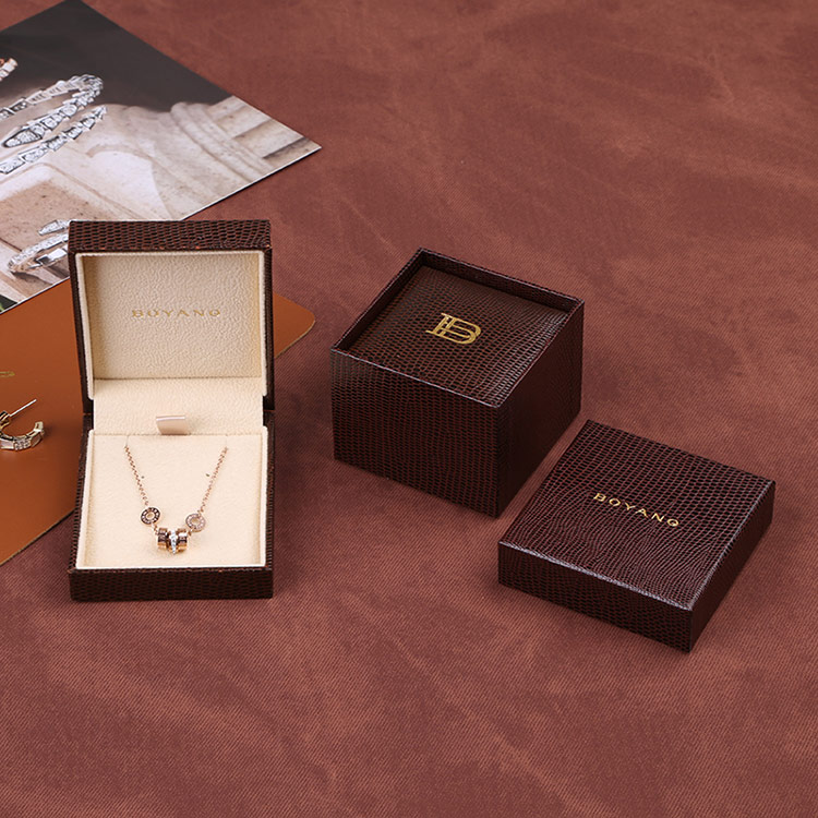 Surprise custom luxury brown bracelet gift box packaging