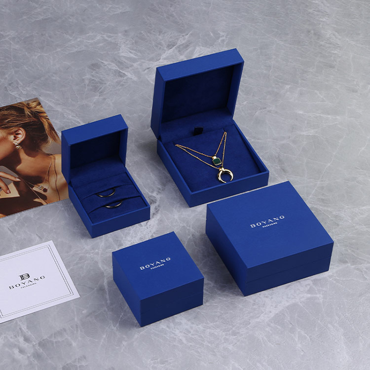 Wholesale custom blue multiple ring gift box with ribbon