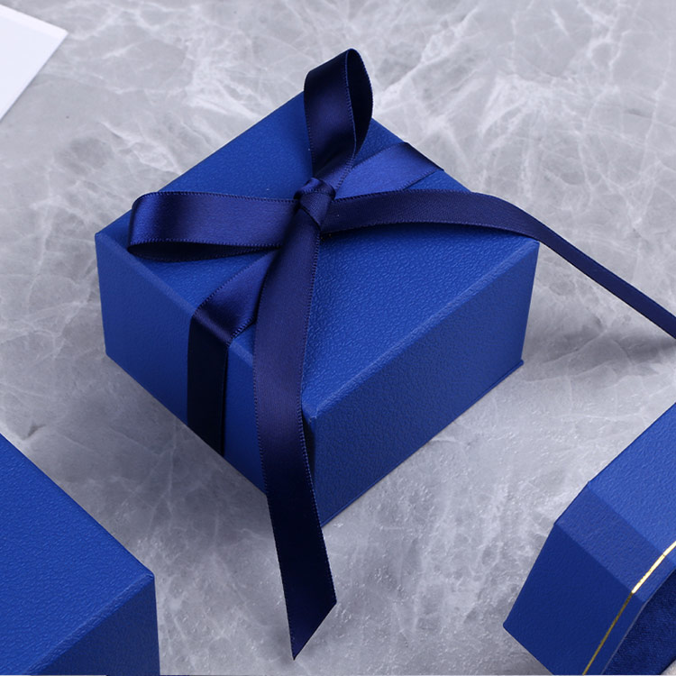 Wholesale custom blue multiple ring gift box with ribbon