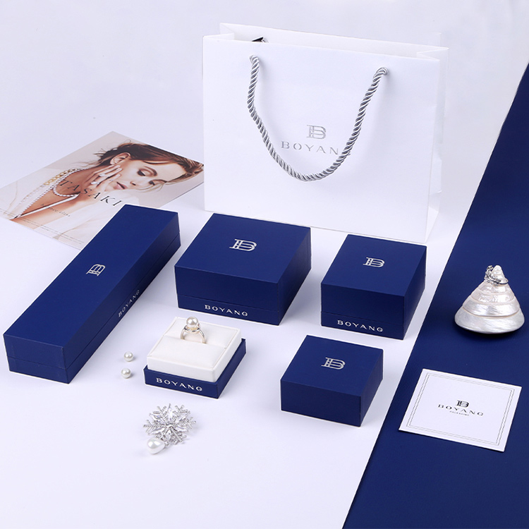 Updated fashion design blue long necklace gift paper box packaging