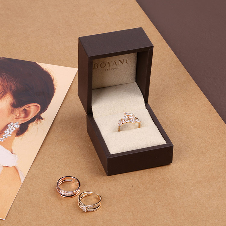 China supplier sales wholesale best jewelry box for necklaces