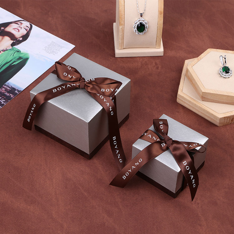 Exquisite custom your own logo ribbon bracelet bangles gift packaging boxes with pillow