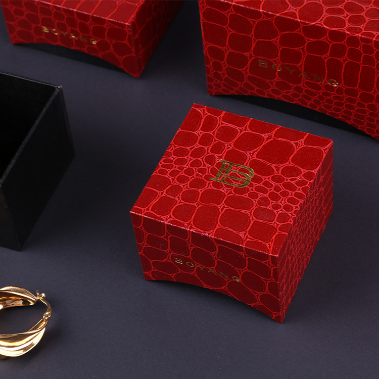 Low MOQ popular red custom bangle gift box designs