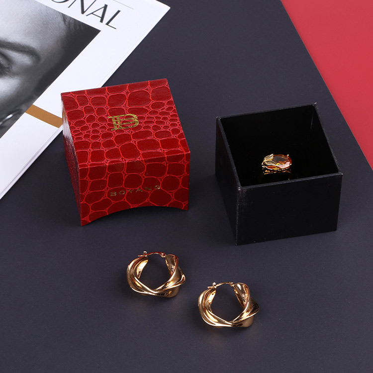 Low MOQ popular red custom bangle gift box designs