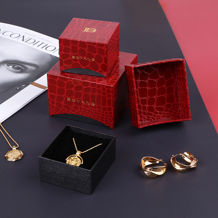 Low MOQ popular red custom bangle gift box designs