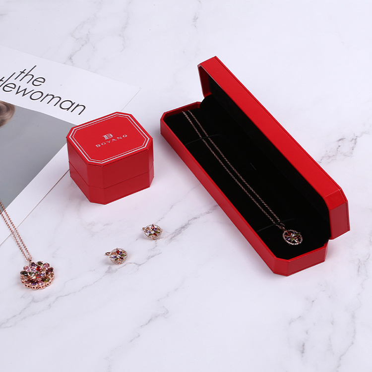 Happy Birthday elegant red custom luxury bracelet gift box for women