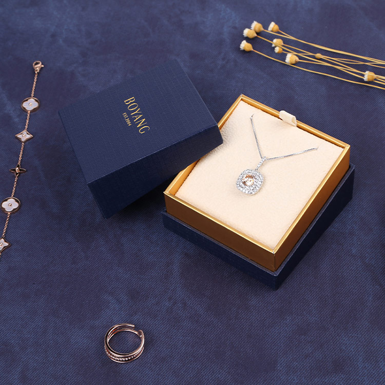 Classic design custom wholesale bracelet boxes packaging