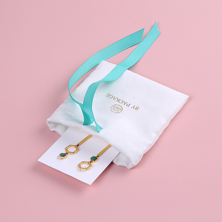 White little velvet jewelry packaging bags custom logo