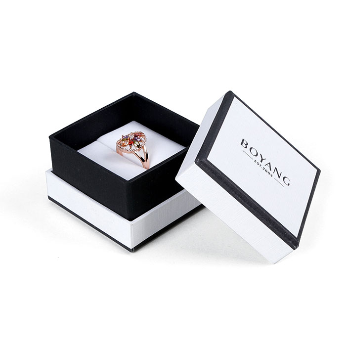 Custom paper jewelry box manufacturer