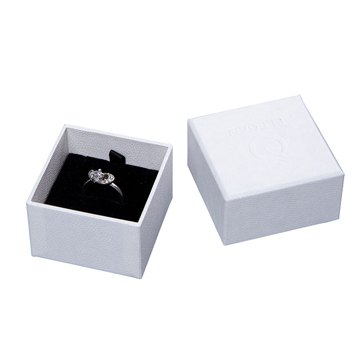 Charming gift-Jewelry and jewelry box, custom jewelry packaging box