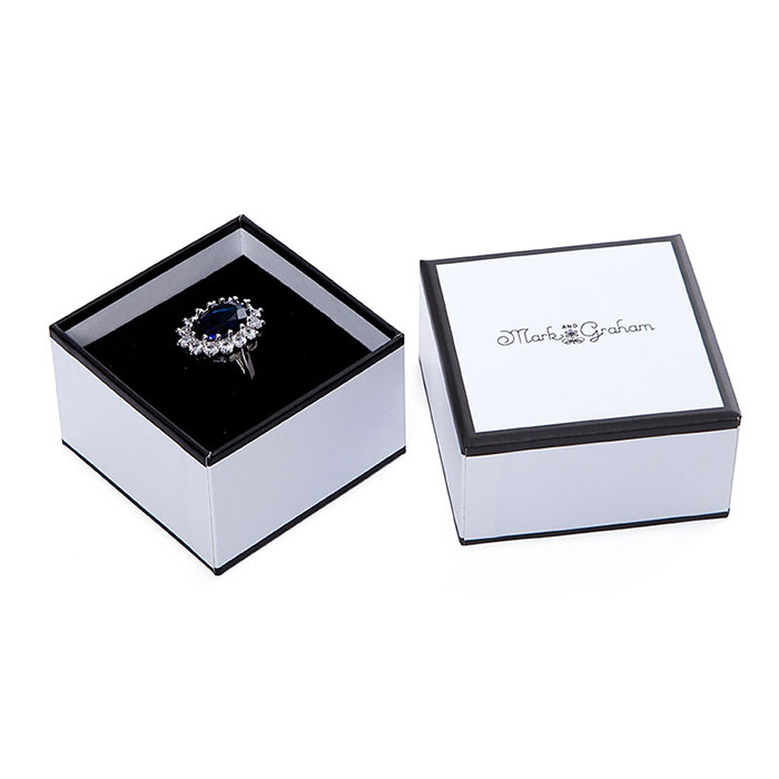 China Custom Logo Exquisite Jewelry box