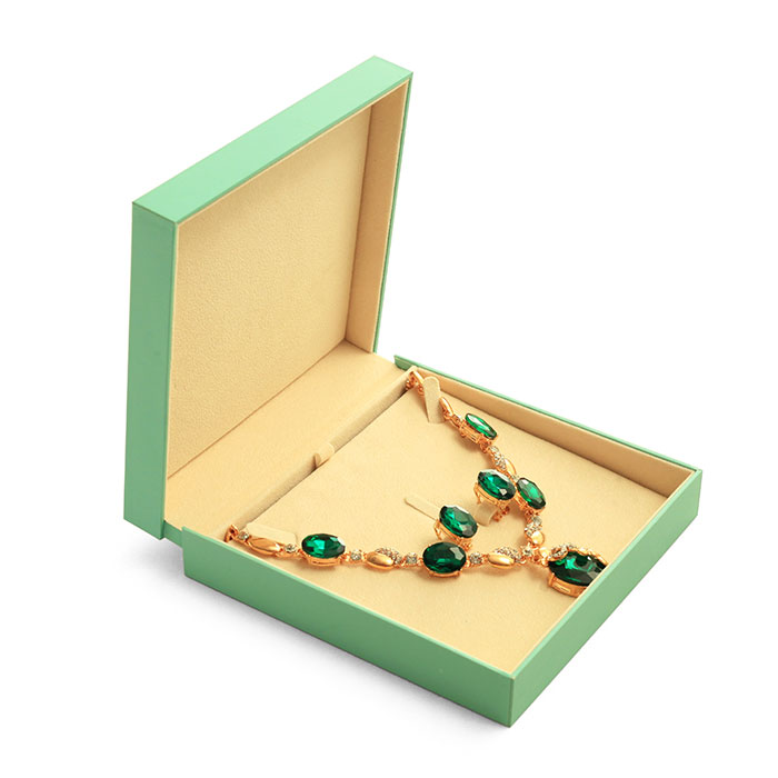 Green plastic ring boxes, custom pearl ring box manufacturers